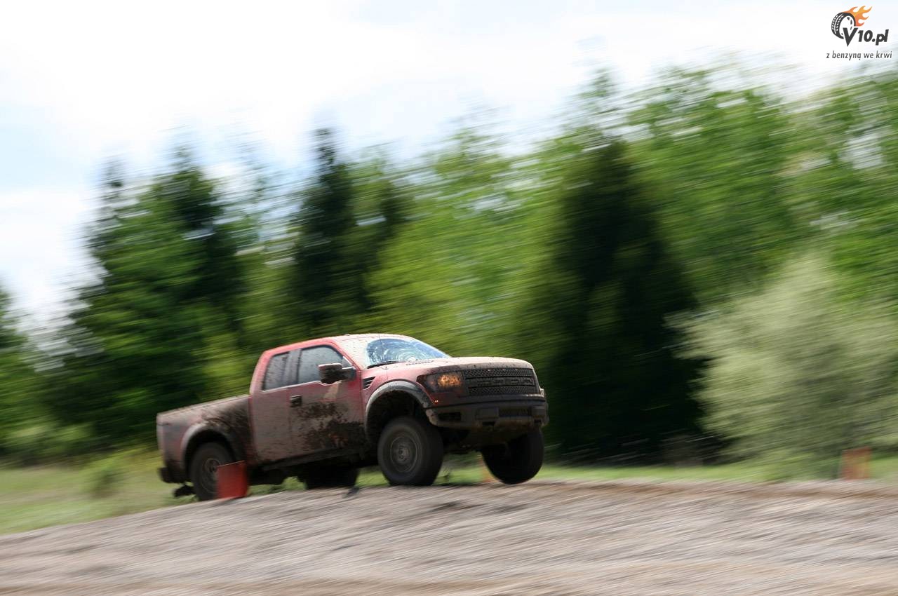 Ford F-150 SVT Raptor 6.2